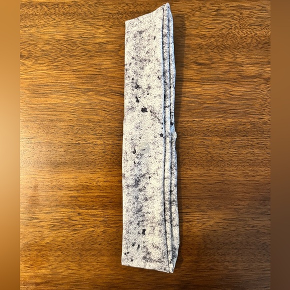 Lululemon Headbands - Picture 6 of 9